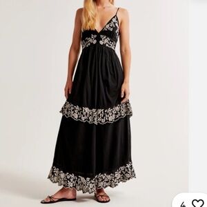Abercrombie & Fitch Maxi Dress Ruffle Tiered Embroidered